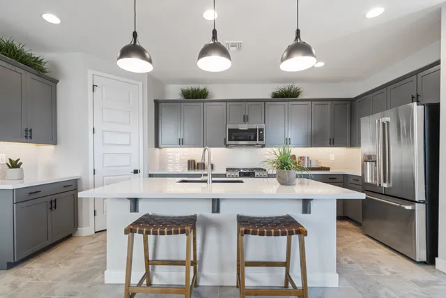 Lucero SandstoneKitchen 2