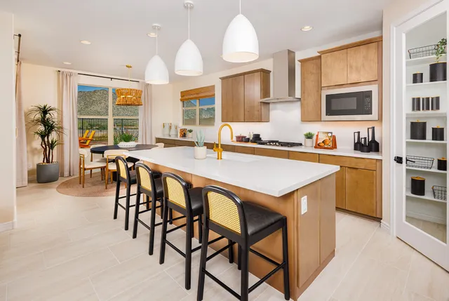 Ladera Trails Royal Kitchen Dining 1920x1286