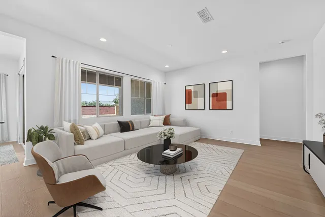 20728 E Via Del Oro in Ellsworth Ranch Landmark Collection — interior
