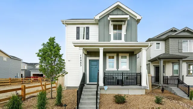 #RESIZED Exterior Stella Plus Parterre.jpg