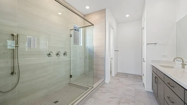 292 Museo Del Parco Drive in The Amara Collection at Portofino at Lake Las Vegas — representation photos