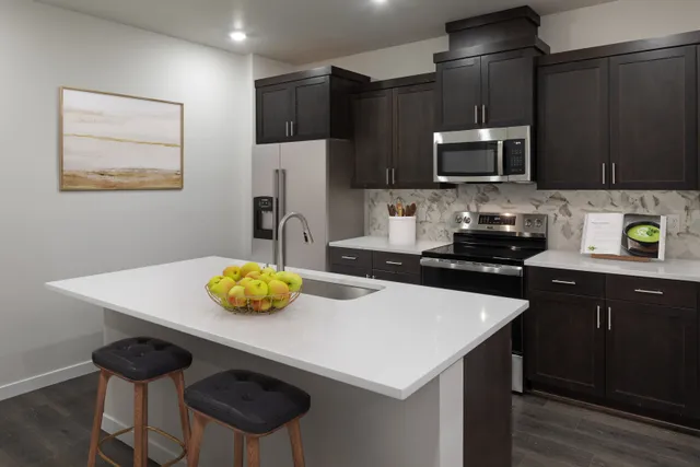Woodin Creek Station Townhomes Kitchen Nettle Virtual