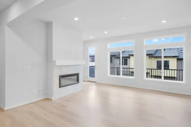 13216 NE 127th Way Unit A in Senderos — interior