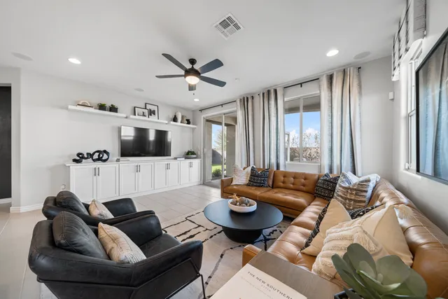 Parkside Rio Vista 351 Great Room 2