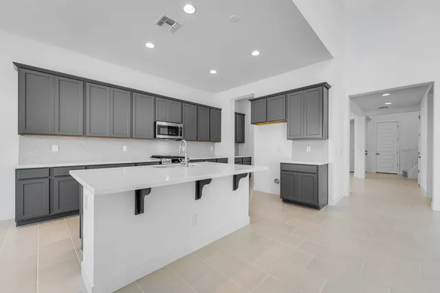 hj-az-phoenix-combs-ranch-landmark-revere-lot-396-kitchen-01