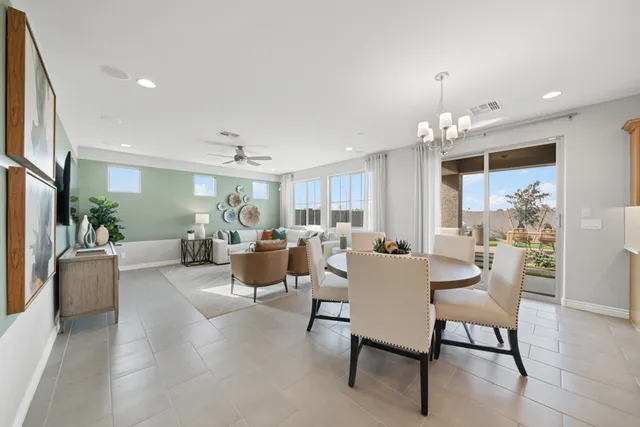 Parkside Rio Vista 354 Dining Great Room