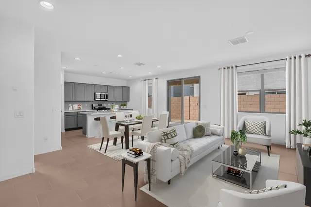 25313 N 165th Lane in Artisan at Asante Vista Collection — interior
