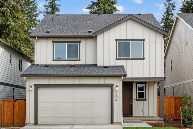 3107 SW 4th Avenue — new home in Woodin Creek Station