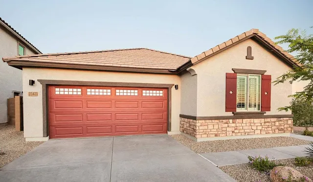 az_rio_vista_hero_35r1_c_exterior.jpg
