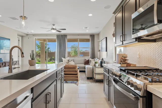Asante DiscoveryOnyx ModelKitchen and Great room 2