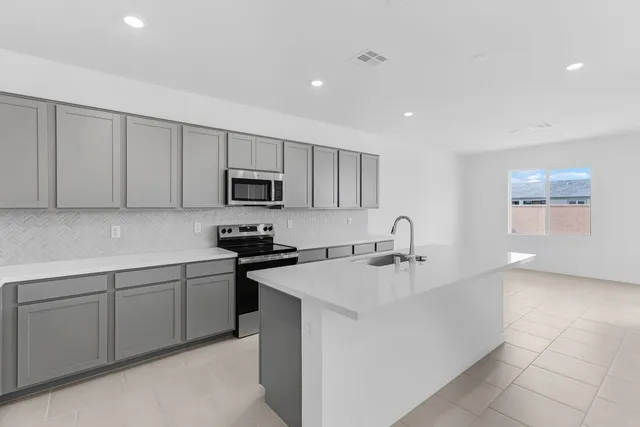 4539 S Maffeo Street in Ovation at Mountain Falls 55+ — interior
