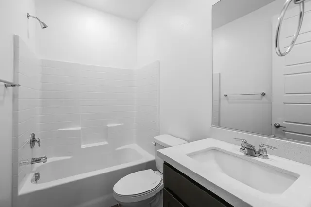 4375 E Murlo Road in Ovation at Mountain Falls 55+ — interior