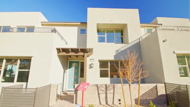1560 Song Lark Lane — new home in Lark Hill at Summerlin