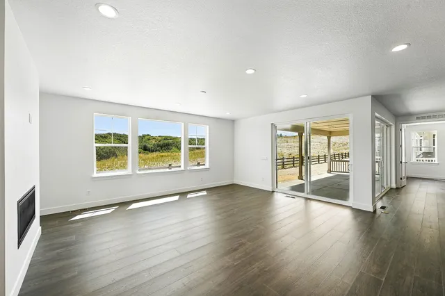 3418 Backdrop Court in Macanta Destination Collection — interior