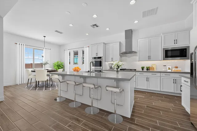 20731 E Arroyo Verde Drive in Ellsworth Ranch Landmark Collection — interior