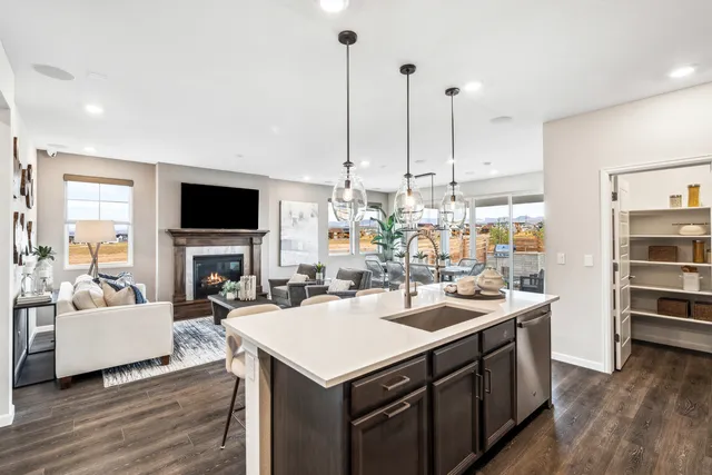 23 Sand Dune Kitchen and Living 1