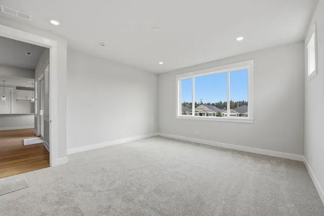 2926 Balsamroot Dr SE in Ovation at Oak Tree — interior