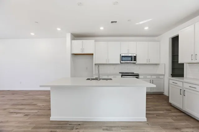 1477 Hopeful Lark Lane in Lark Hill at Summerlin — floor plan