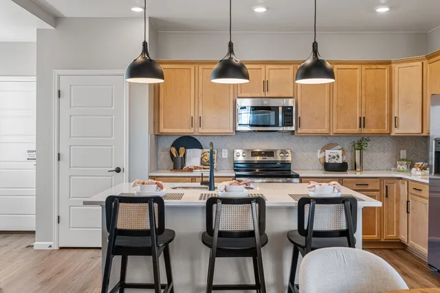 336 N Bersshine Court in Sky Ranch — representation photos