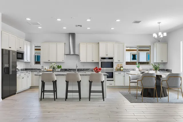 17837 W Pasadena Avenue in Allen Ranches Expedition Collection — interior
