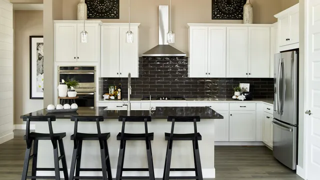 009 Kitchen Mesa at Macanta