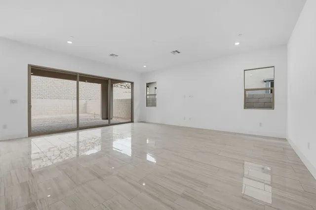 372 Tigullio Avenue in The Coletta Collection at Portofino at Lake Las Vegas — interior
