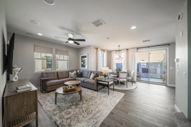 3607 N 99th Drive in Parkside Villas Collection — representation photos