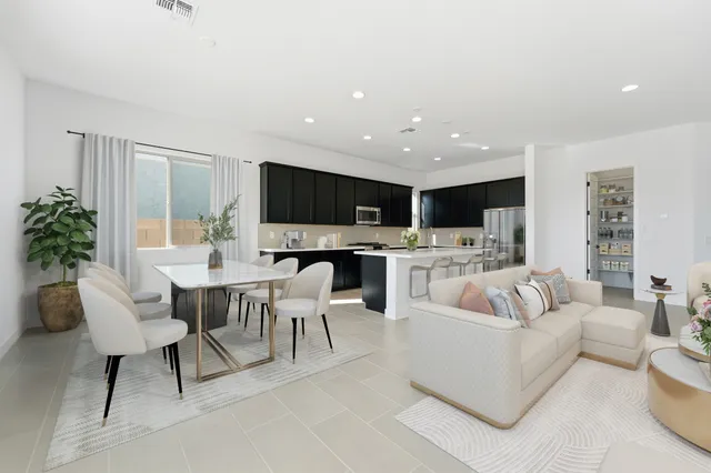4103 E Brittlebush Lane in Combs Ranch Landmark Collection — interior