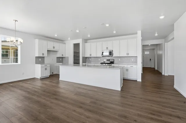 716 Bradley Circle in The Town Collection at Independence — interior