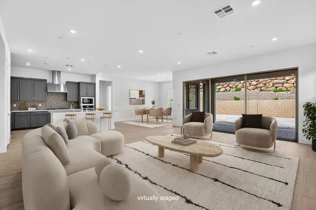 376 Tigullio Avenue in The Coletta Collection at Portofino at Lake Las Vegas — interior
