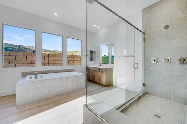 203 Paraggi Bay Drive in The Vista Pointe Collection at Portofino at Lake Las Vegas — interior