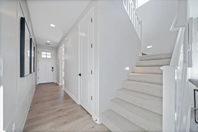3 Foyer