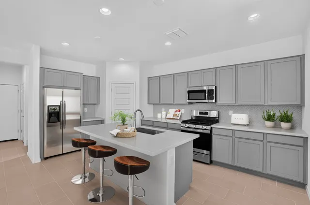 25313 N 165th Lane in Artisan at Asante Vista Collection — interior
