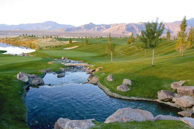 Mountain-Falls-Golf-Course-Dusk