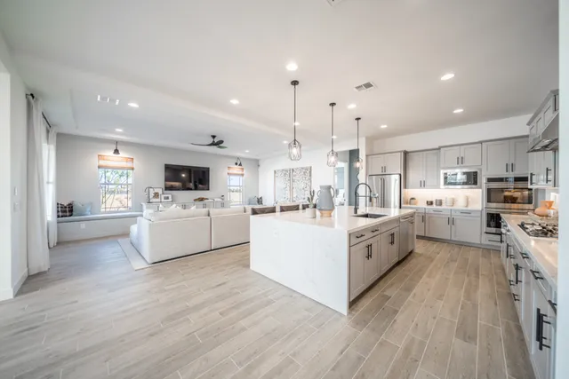 Great Room Kitchen