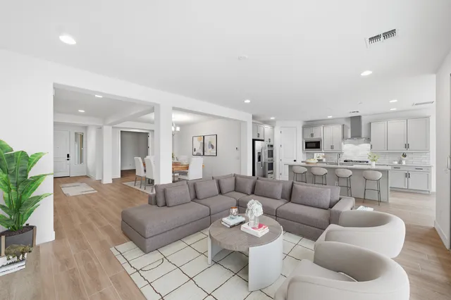 25100 N 171st Avenue in Artisan at Asante Passage Collection — interior