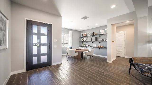 Foyer and Flex4