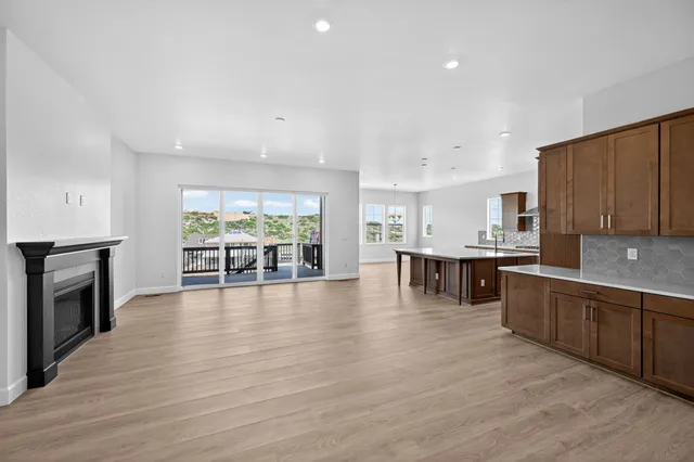 4051 Descent Street in Macanta Destination Collection — interior