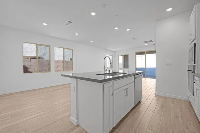 52 Via Montoro in Verona at Lake Las Vegas — interior