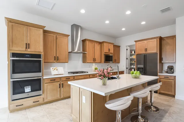 17836 W Pasadena Avenue in Allen Ranches Expedition Collection — interior