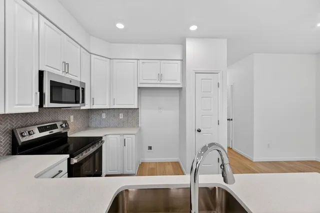 17157 W 91st Lane in Trailstone Townhomes - The Westerly Collection — interior