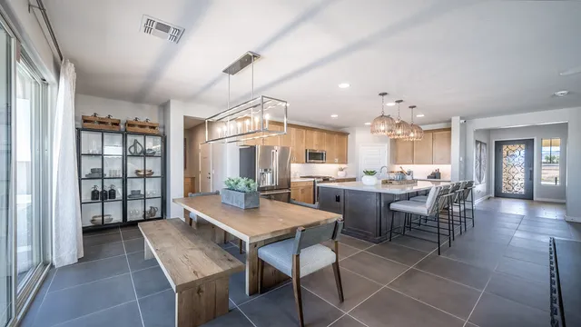Kitchen Dining1