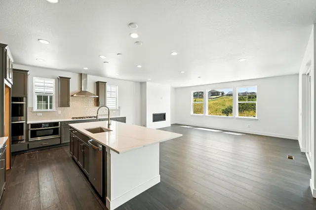 3418 Backdrop Court in Macanta Destination Collection — interior