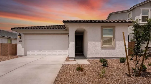 1 hj-az-phx-combs-ranch-discovery-sandstone-lot-282-front-001