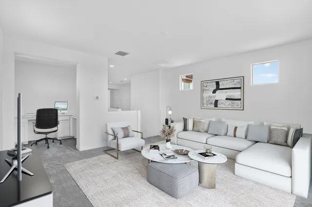 8121 E Renata Avenue in Hawes Crossing Landmark Collection — interior