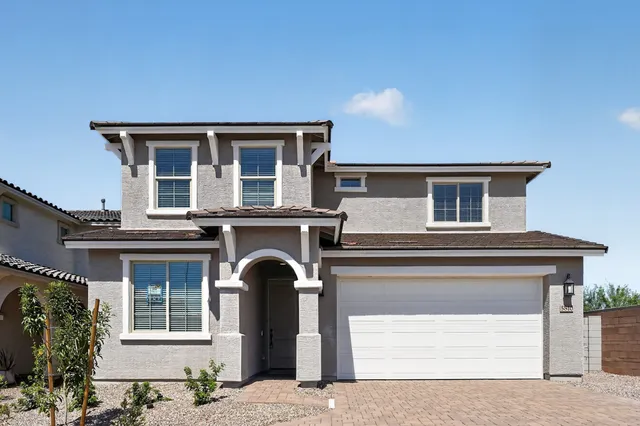 5810 S Hassett — new home in La Mira Discovery Collection