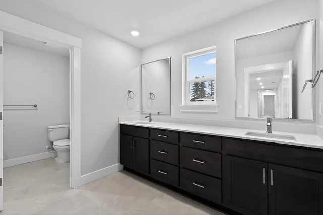 769 Weaver Drive E in Sunrise Vista — interior