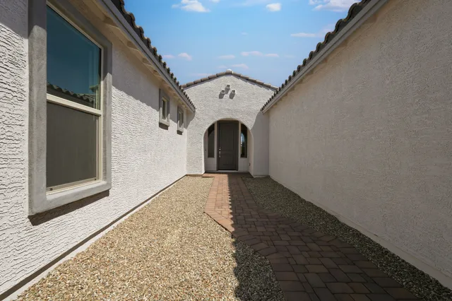 hj-az-phoenix-asante-passage-cascade-lot-30-front-entrance-01