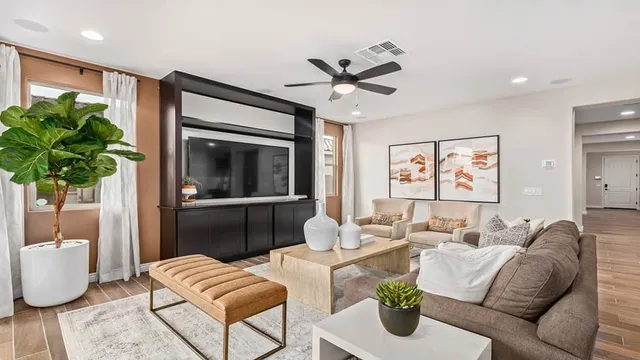 11256 N 169th Drive in Paradisi Encore Collection — representation photos