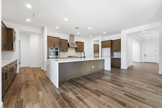 21485 S 191st Place in Legado Voyage Collection — interior